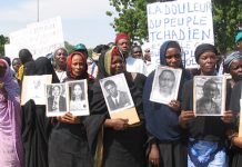 Protestas de víctimas de Habré en Chad. Democracy Now! 2005