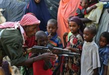 Comercio de armas contra los derechos humanos. Somalia 2009. Foto: Esglobal.org