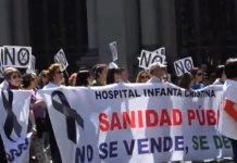 Manifestación de profesionales de la sanidad madrileña el 21 de abril de 2013