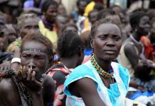 Mujeres burle en Sudan del sur