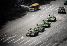 (C) Stuart Franklin. Plaza de Tiananmen, Pekín, 5 de junio de 1989