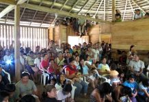 Reunión de indígenas Sarayaku en Ecuador. AI-GascóE