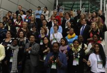 Grupo de jóvenes asistentes a la X Asamblea del Consejo Mundial de Iglesias (CMI). Foto: Joanna Lindén-Montes/WCC