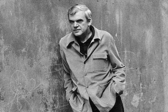 milan_kundera El gobierno checo quiere devolver la nacionalidad al  escritor Milan Kundera