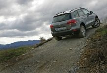 Touareg 2014 en una pista forestal