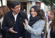 Inés Arrimadas y junto al candidato de Ciudadanos Juan Marínen las elecciones en Andalucía