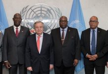 ONU/Mark Garten: el secretario general, António Guterres, con la delegación de jefes de Gobierno de CARICOM