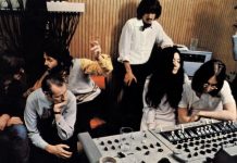 Los Beatles en una sesión de grabación de Let it be