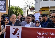 Periodistas marroquies protestan por las sentencias judiciales contra la prensa