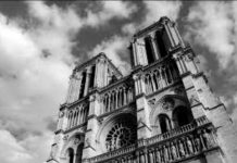 Notre Dame ByN