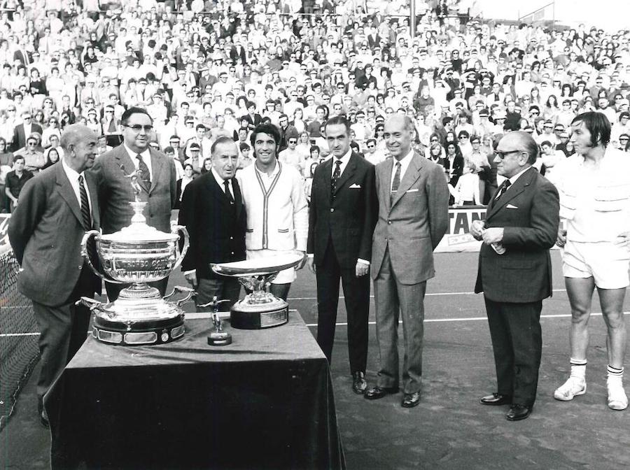 trofeo-godo-1971-premios-manuel-orantes Trofeo Conde de Godó, algo más que tenis en tierra batida