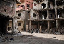 OCHA / Giles Clarke: casas destruidas por los bombardeos en Trípoli