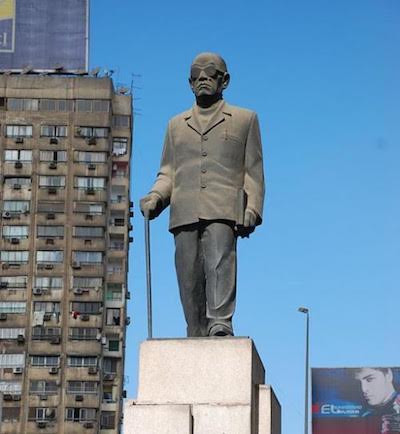 naguib-mahfuz-monumento-el-cairo El escritor egipcio Naguib Mahfuz ya cuenta con Museo en El Cairo