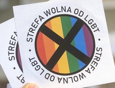 polonia-pegatinas-anti-lgtb En Polonia, ofensiva anti LGTBI: en todas partes cuecen habas