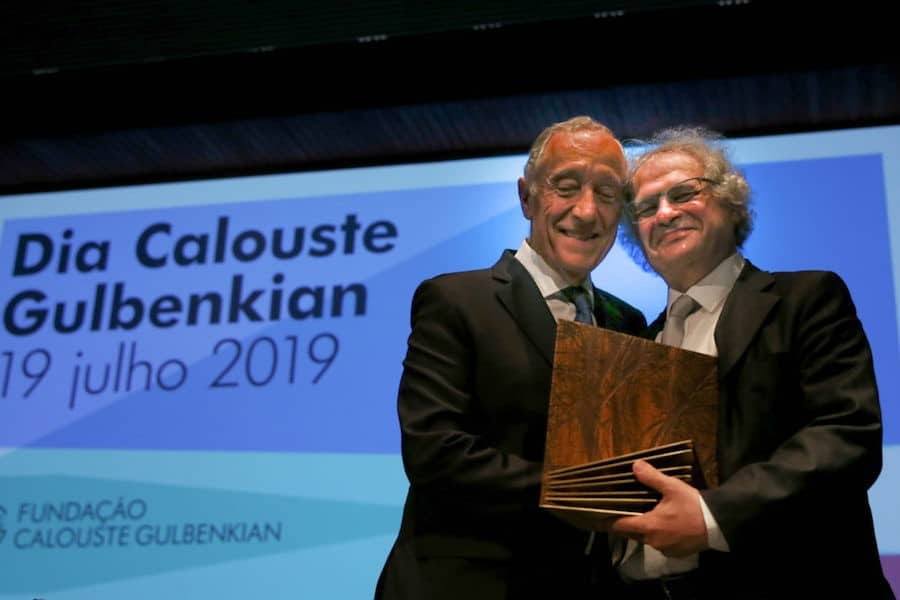 pr-marcelo-rebelo-de-sousa-entrega-premios-calouste-gulbenkian Amin Maalouf, premio Gulbenkian en Lisboa y próximo libro en español