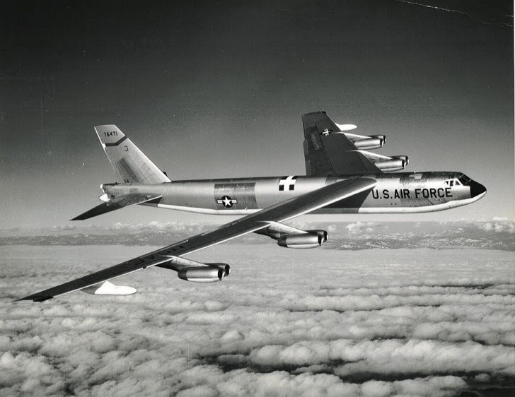 Groenlandia.03.Boeing-B-52G-75-BW Groenlandia: de vertedero nuclear a boyante negocio inmobiliario