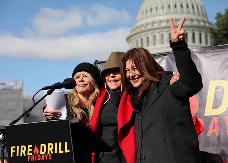 Jane-fonda-con-Rosanna-Arquette-y-Catherine-Keener-Capitolio Cambio climático: la actriz Jane Fonda detenida de nuevo en Washington