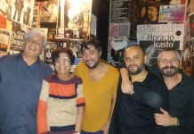 Pedro Ojesto,Teresa Fernández, Bandolero, Josemi Garzón y Mario Montoya después del concierto.