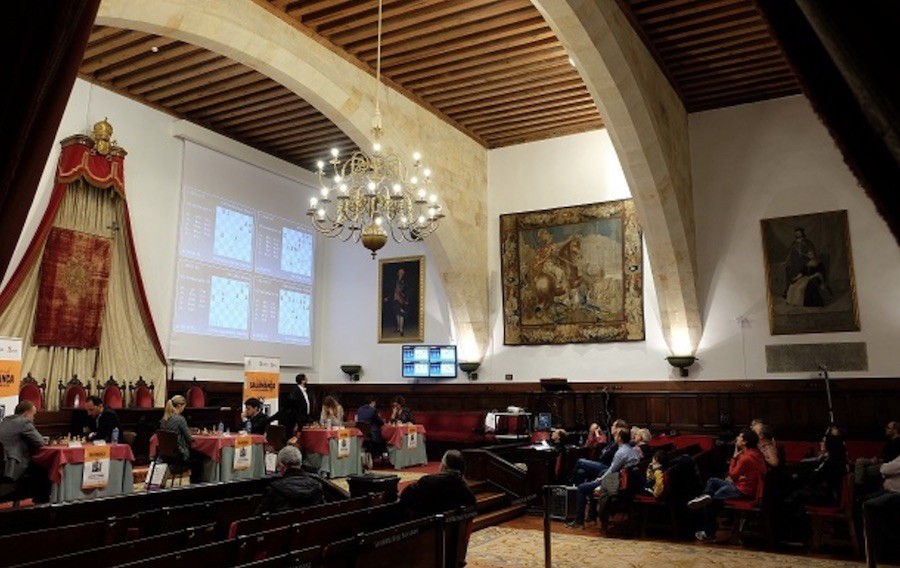 Alberto-Prieto-sexta-ronda-celebrada-en-el-histórico-edificio-de-la-Universidad-de-Salamanca Salamanca celebró su II Festival del Ajedrez ‘VIII Centenario’ que ganó Iturrizaga