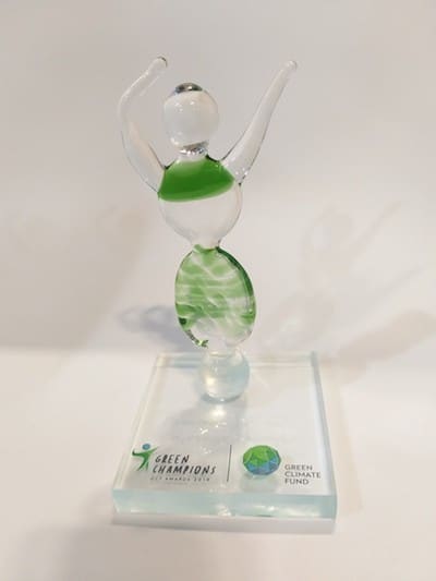 Estatuilla-premio-Green-Champions Premiados por el Green Climate Fund en la COP25