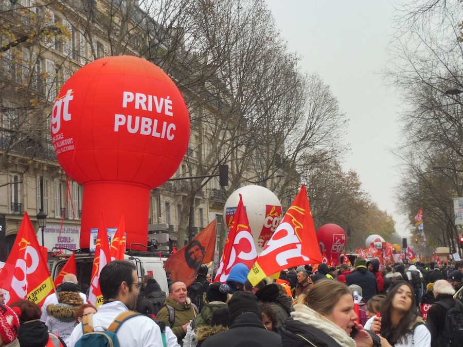 Paris-5DIC2019-prive-et-public Francia: éxito de la huelga general contra la reforma de las pensiones