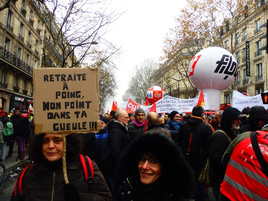 Paris-5DIC2019-retraite-à-points Francia: éxito de la huelga general contra la reforma de las pensiones