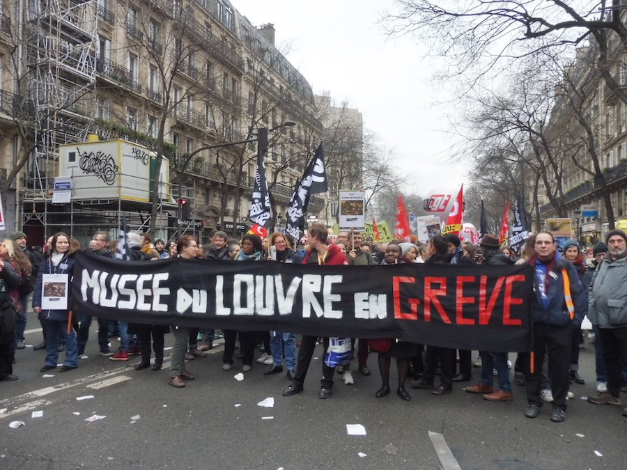 Francia-protestas-Louvre-9ENE2020 Francia, 9 de enero 2020: cuarta jornada de masiva movilización nacional