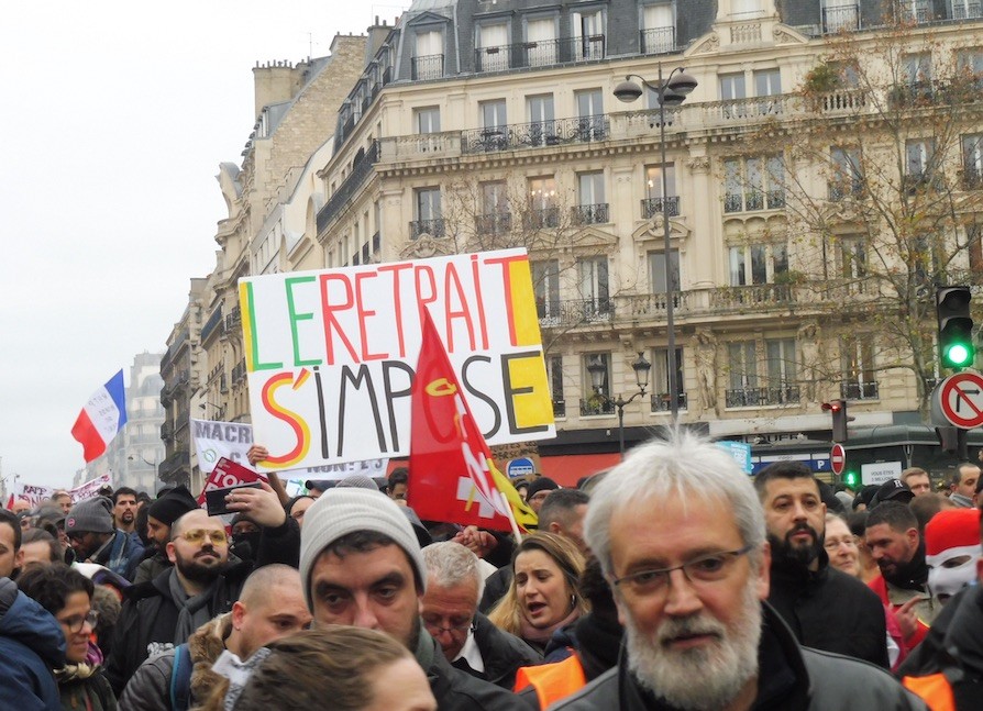 Paris-manifestaciones-anti-Macron Francia: 42 días de huelga contra el proyecto Macron