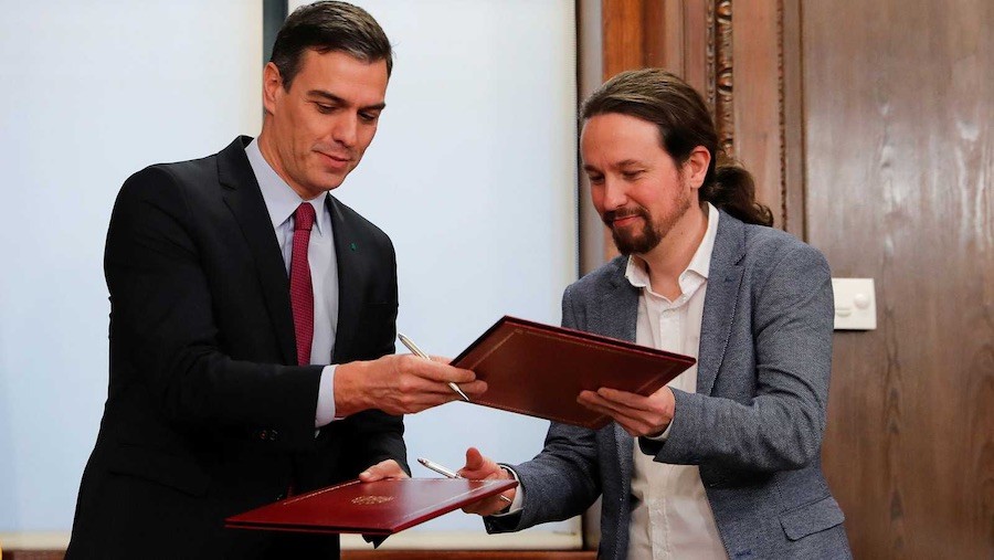 Pedro-Sánchez-con-Pablo-Iglesias España: el Congreso elige al socialista Pedro Sánchez como presidente del gobierno