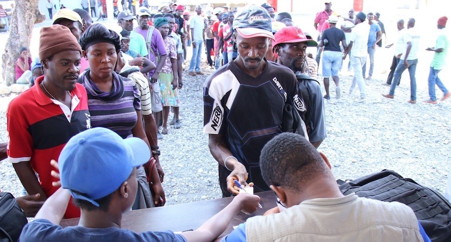 PMA-Alexis-Masciarelli-Haiti-colas-del-hambre El Programa Mundial de Alimentos gana el Nobel de la Paz 2020