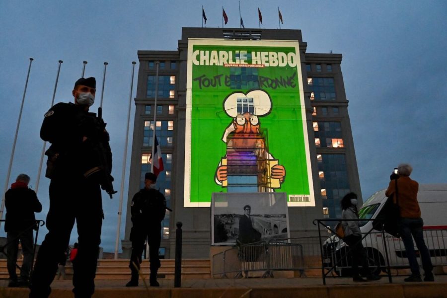 Montpeller-portada-Charlie-Hebdo-edificios-e1603540922481 Boicot del integrismo religioso musulmán a productos franceses