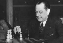 José Raúl Capablanca, el 'Mozart del ajedrez', ante el tablero