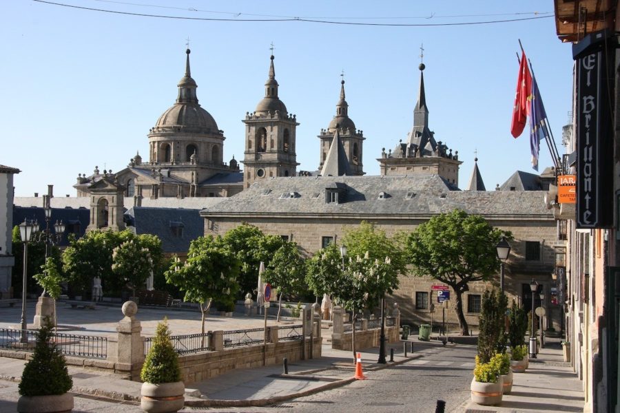 san-lorenzo-de-el-escorial-e1612542322300 La increíble colección de reliquias que Felipe II reunió en El Escorial