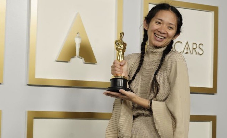 chloé-zhao-premios-oscar Chloé Zhao, cineasta chino-americana ganadora del Oscar por «Nomadland»