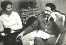 Teresa Gurza con Raúl Castro en 1975