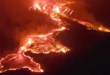 Lava del monte Nyiragongo baja hacia la ciudad de Goma en el este de la República Democrática del Congo