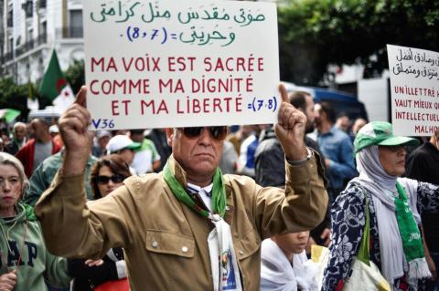 algeria_protest_algiers_october_25_afp_1 La Argelia oficialmente ‘nueva’ es la de siempre
