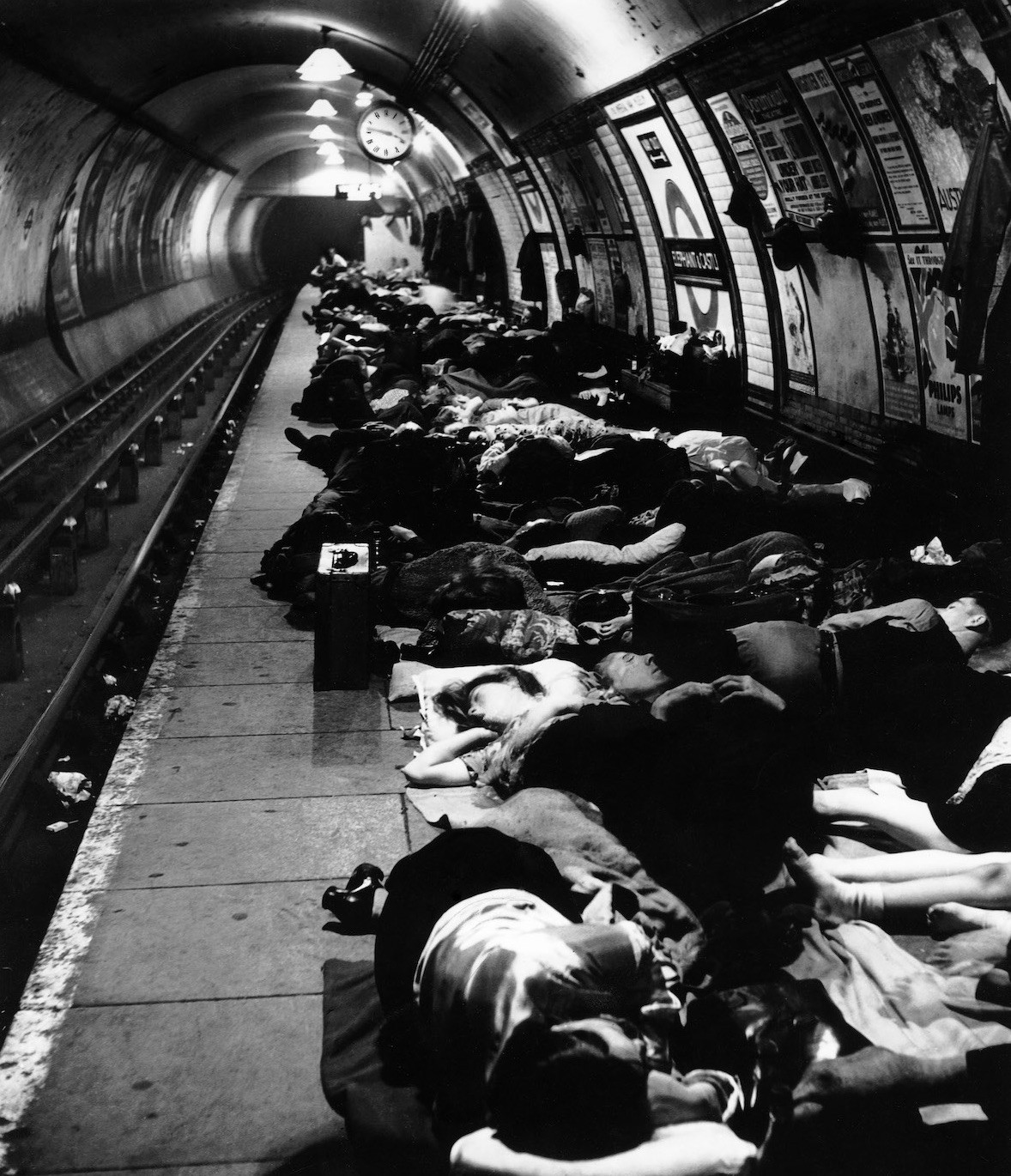 brandt-metro-londres-1940 La fotografía sicoanalítica de Bill Brandt en la Fundación Mapfre