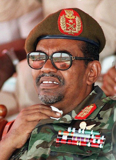 omar-al-bashir-sudan El Gobierno de Sudán entregará al expresidente Omar al-Bashir al tribunal de La Haya