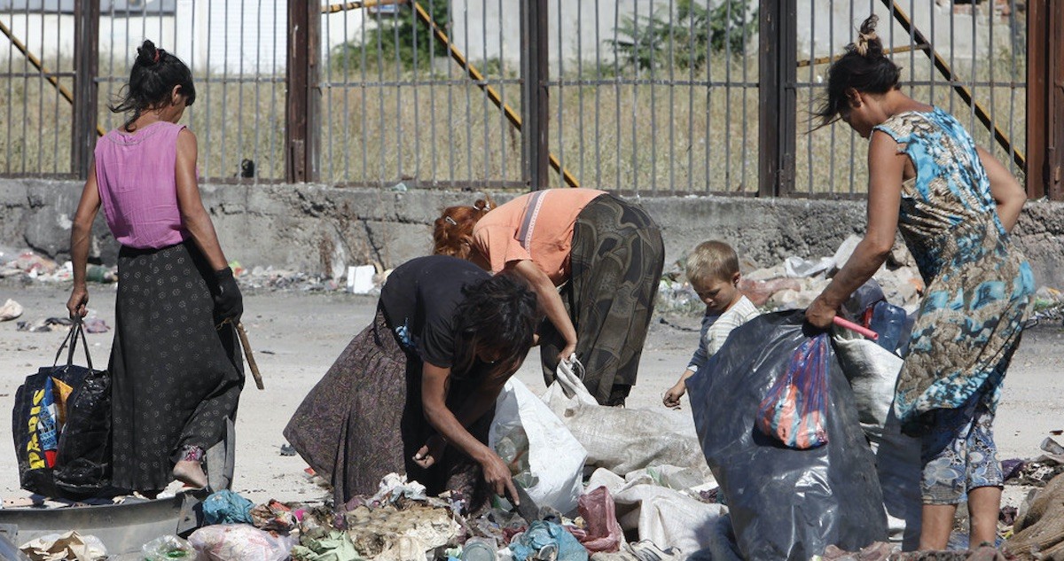 unicef-popov-niños-gitanos-en-nadezhda-bulgaria ONU: los pueblos romaníes o gitanos no deben convertirse en chivos expiatorios de los políticos