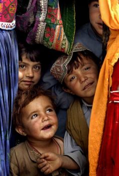 Foto-Pinteest-237x350 Afganistán como hace veinte años (7): el G20 decide contar con los talibanes para distribuir ayuda humanitaria