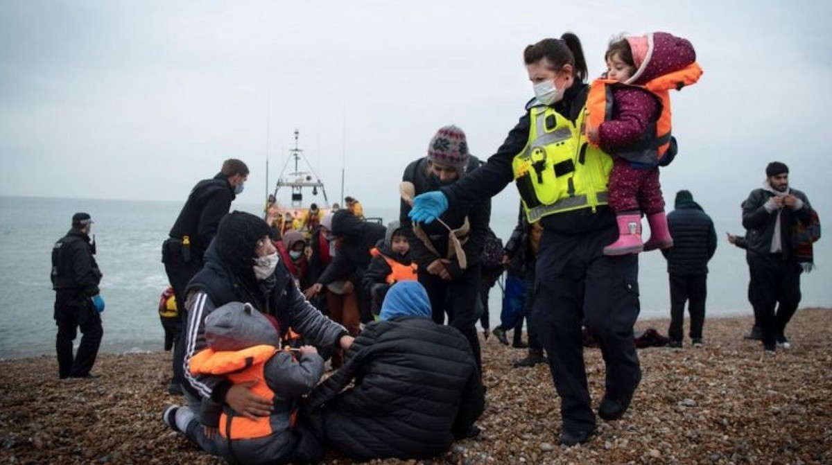 canal-de-la-mancha-naufragios-niños Las políticas migratorias europeas suman otras veintisiete muertes en el Canal de la Mancha