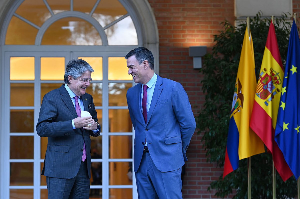 guillermo-lasso-y-pedro-sánchez-en-la-moncloa-4nov2021 La Comisión Constitucional de Ecuador pide la destitución del presidente Lasso por sus depósitos en paraísos fiscales