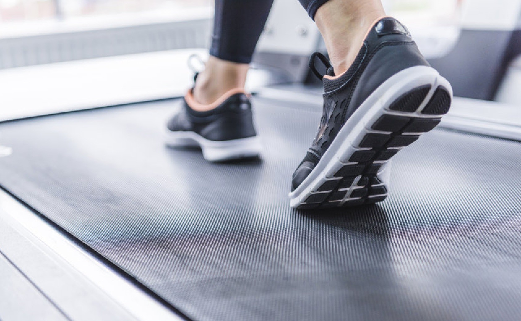 ejercicio-caminar-running-gimnasios Disminuir peso en 2021: hacer ejercicio no es suficiente