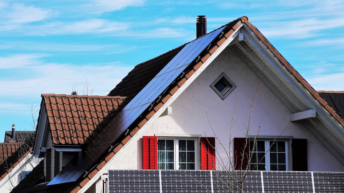 placas-solares-tejados-unifamiliares Nuevas subvenciones para instalar placas solares