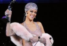 Rihanna vestida por Swaroski en 2014