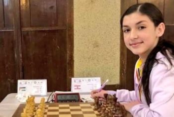 ajedrez-nadia-fawaz-ante-el-tablero-350x235 Dos jóvenes ajedrecistas libaneses se niegan a jugar contra rivales de Israel