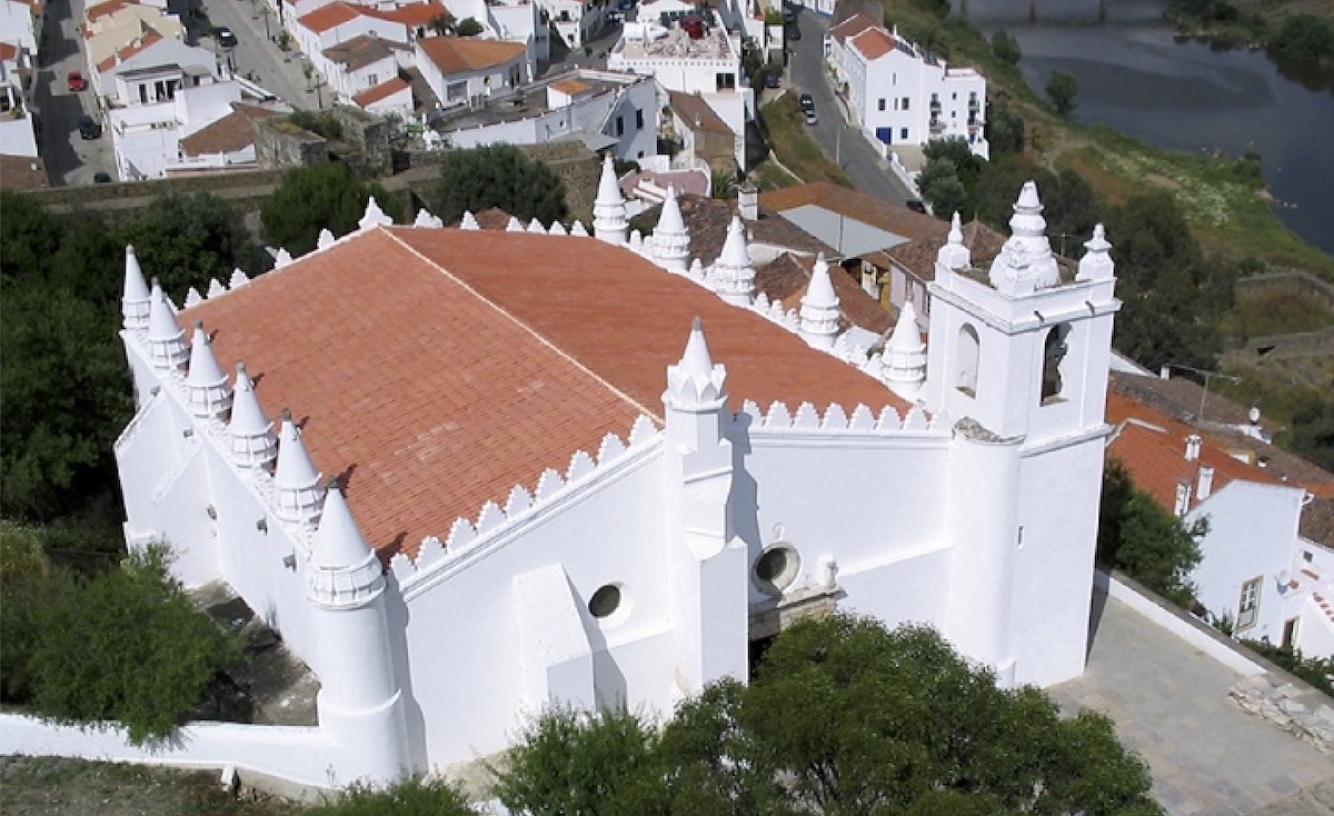 portugal-mertola-iglesia-matriz-de-la-asunción El mejor pan de Portugal está en Mértola