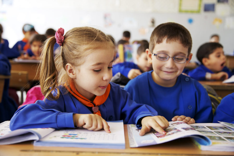 Aldeas-Infantiles-aulas-900x600 Salud mental infantil: la gran olvidada de la sanidad española 