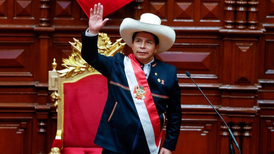 Pedro-Castillo-presidente-de-Perú-900x506 Perú: Pedro Castillo disuelve el Congreso y anuncia un «gobierno de excepción»